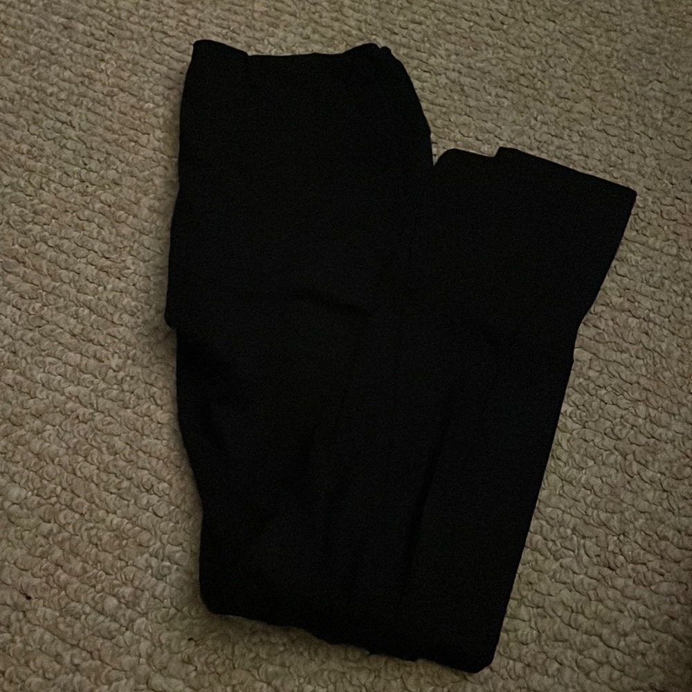 Black leggings